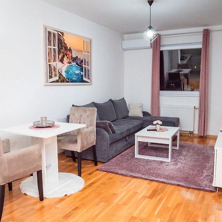 Apartman Royal 2 Doboj Zewnętrze zdjęcie